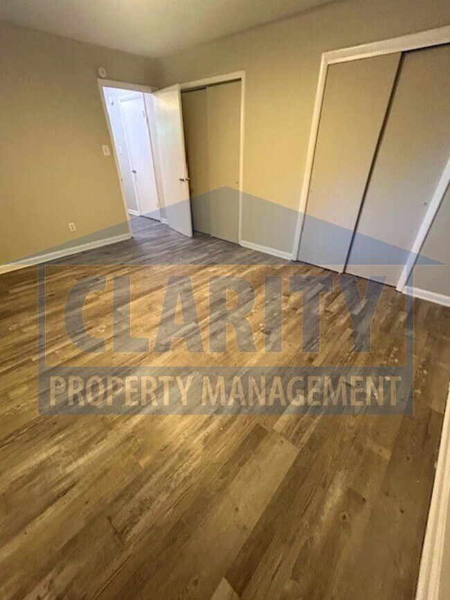 Building Photo - 1705 Clemmer St NE