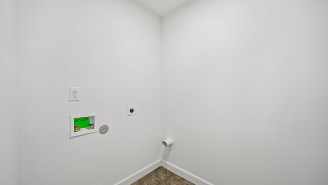 Building Photo - 34 E Geeter Rd