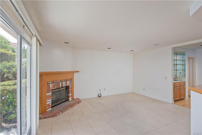 Building Photo - 12050 Falcon Crest Way