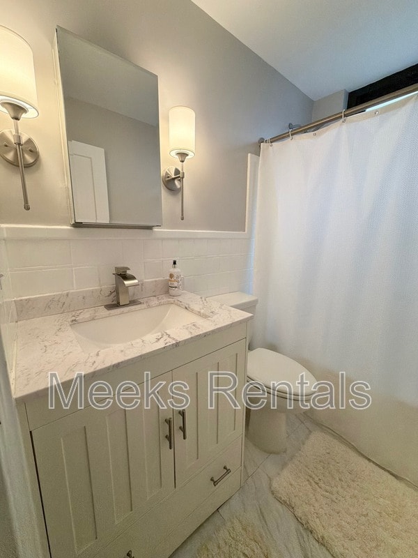 Building Photo - 1108 Kanawha Blvd E