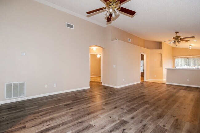 Building Photo - 504 Cape Cod Cir