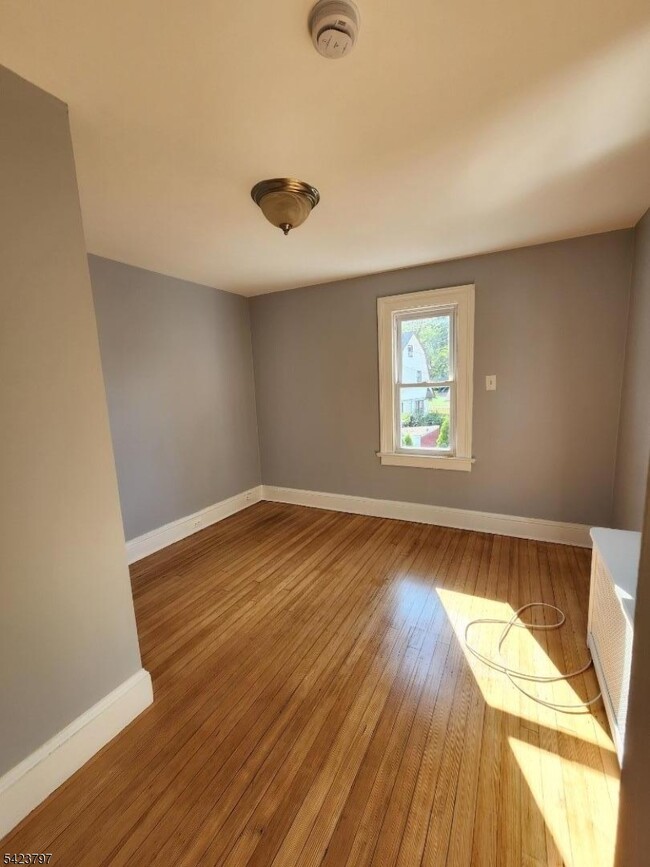 Building Photo - 10 Westcott St