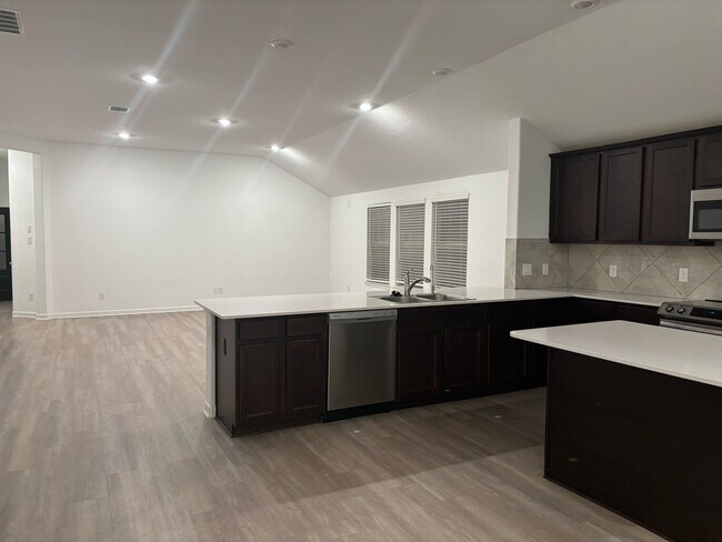 Building Photo - 3731 Homestead Ridge Ln