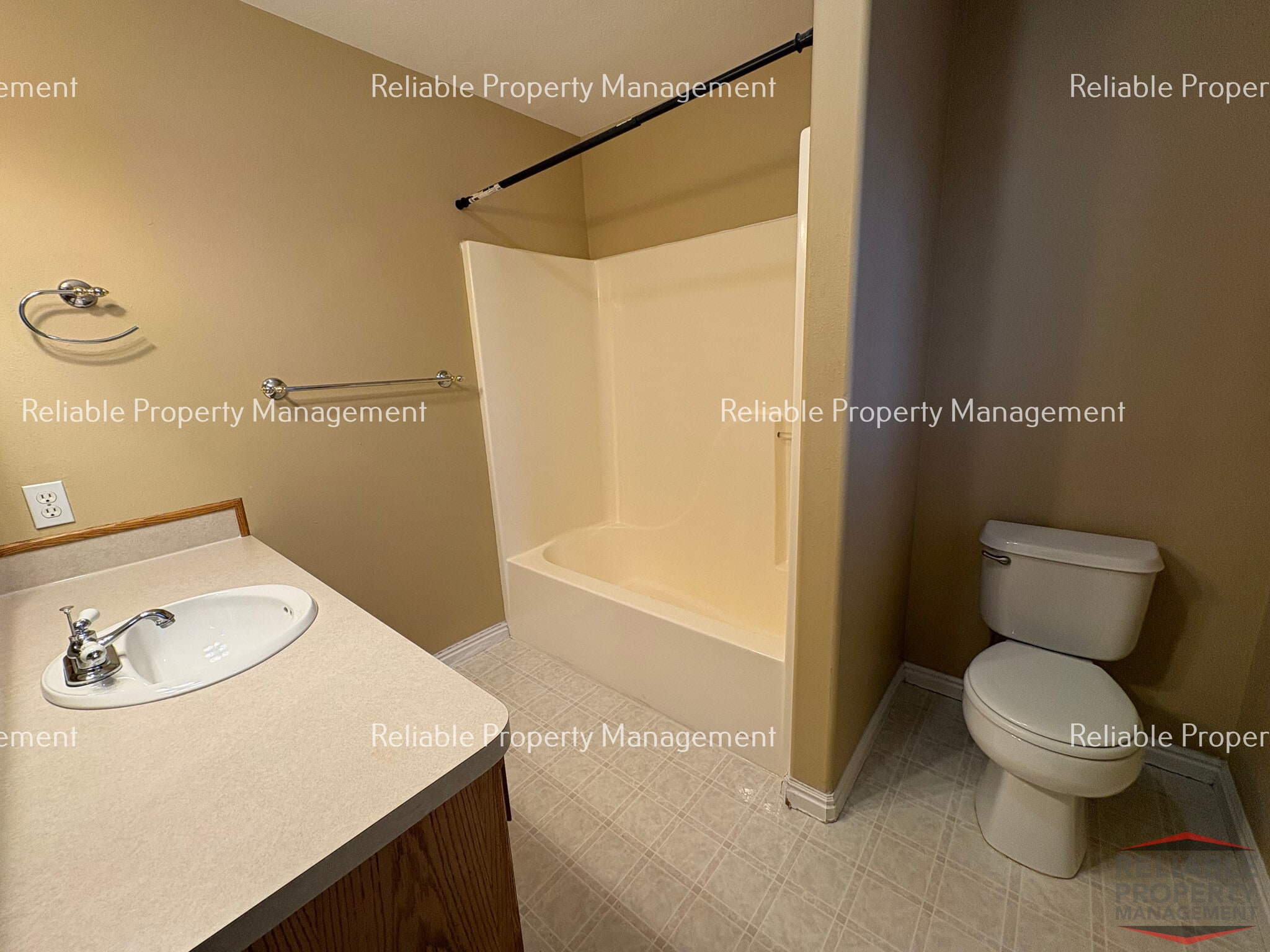 Building Photo - 411 N 4200 E