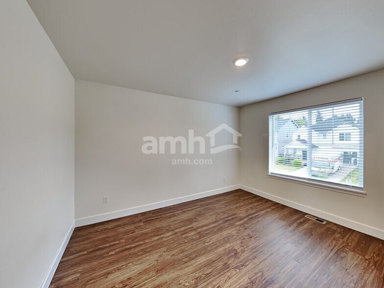 Building Photo - 10605 138th St Ct E