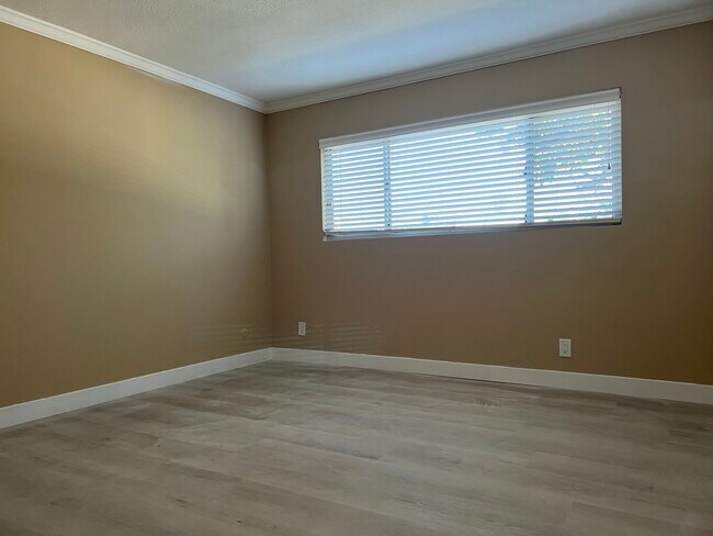 Master Bedroom I - 1515 Oak St