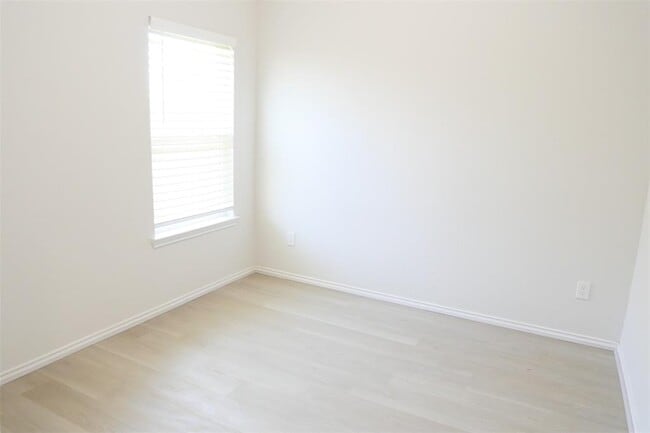Building Photo - 3107 Andlor Hills Dr