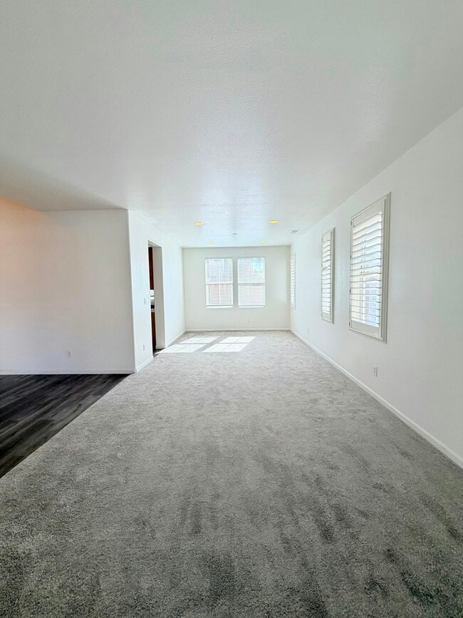 Building Photo - 2726 Marshall Ct