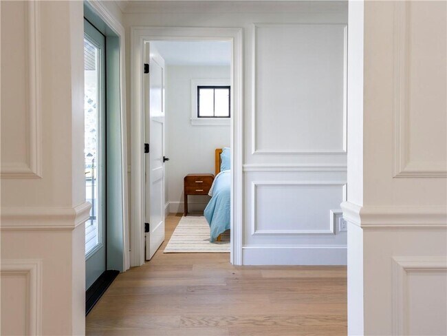 Building Photo - 9-9 Dearborn St