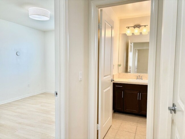 Building Photo - Riverpark | 4Bed + 3Bath | Oxnard | Whalen