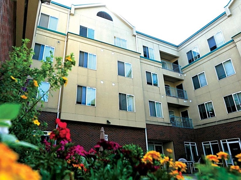 Primary Photo - Divine Suites