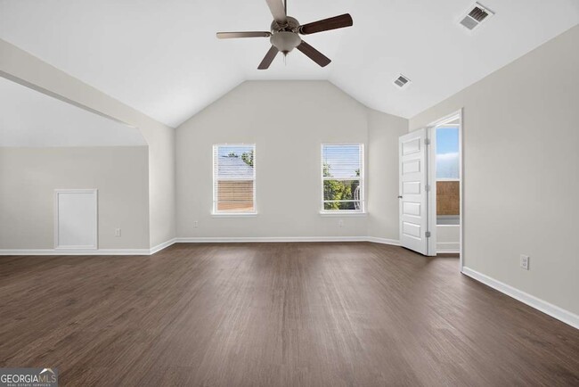 Building Photo - 2210 Apple Orchard Way