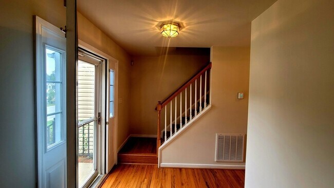 Building Photo - 4000 Stone Creek Terrace