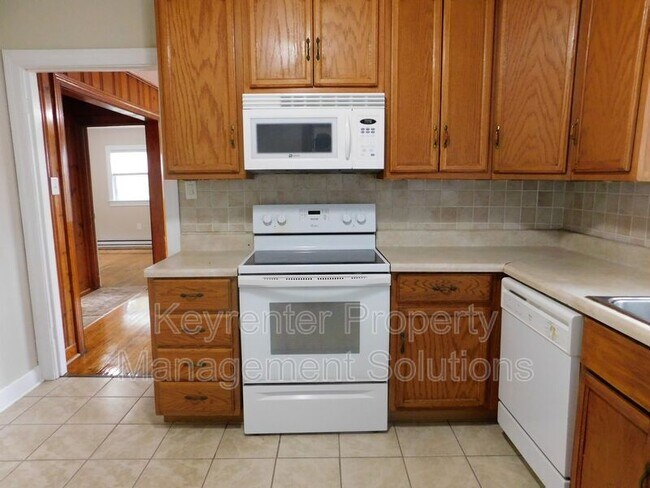 Building Photo - 1008 Perry St