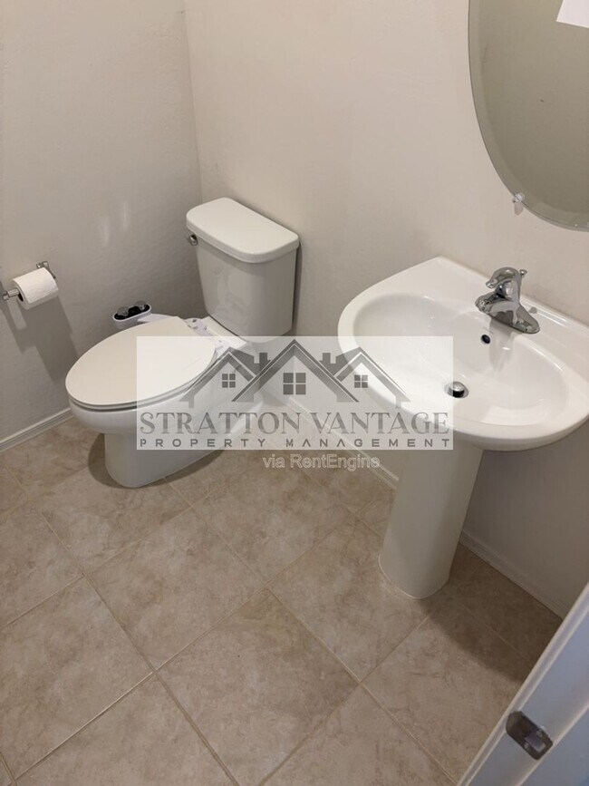 Building Photo - 43620 W Mescal Dr