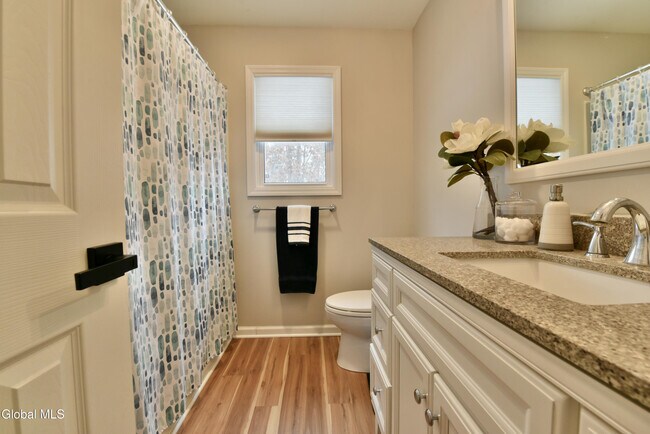 Building Photo - 9 Bell Flower Rd