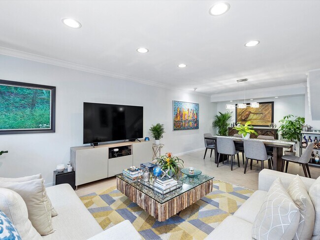 Building Photo - 9001 SW 94th St