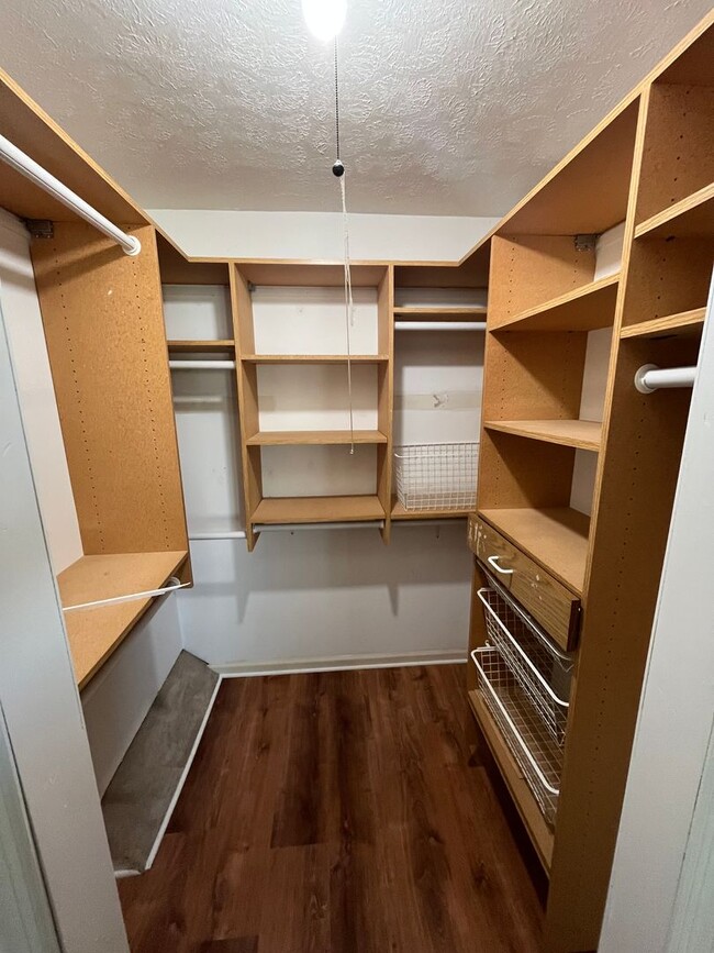Building Photo - Three Bedroom in West Chester!