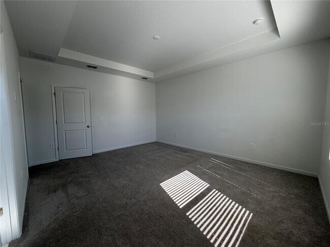 Building Photo - 2678 Skyline Lp