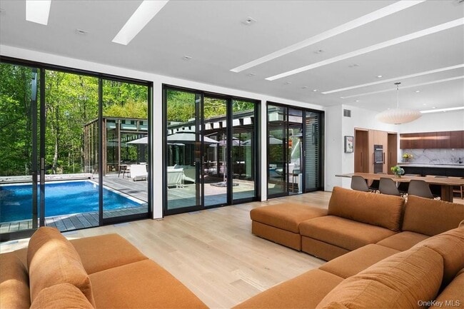 Building Photo - 971 Fenimore Rd