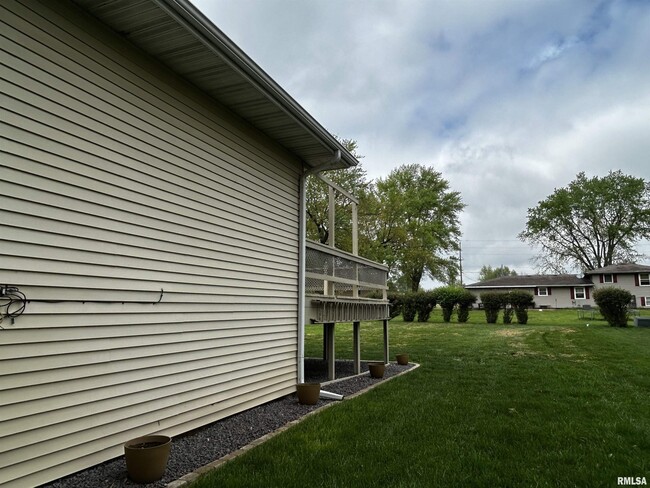 Building Photo - 3117 St Andrews Dr