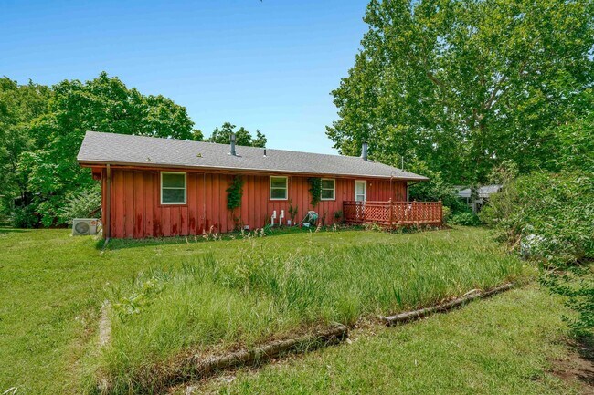 Building Photo - 40 Deep Creek Rd