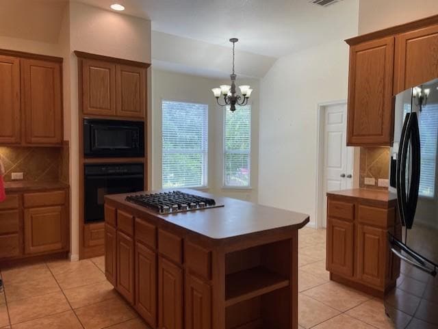 Building Photo - 2412 Tivoli Dr