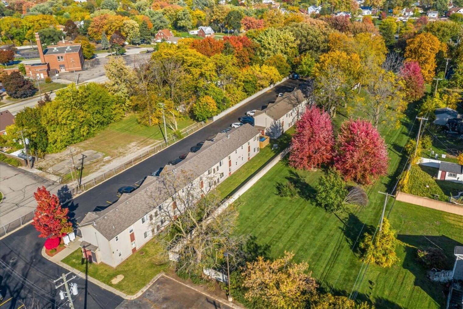 Building Photo - 18415 Sharon Ln