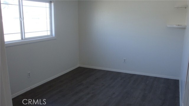 Building Photo - 31 Paradise