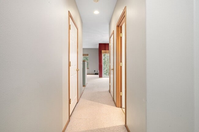 Building Photo - Detached Townhome in Kingston Meadows Community