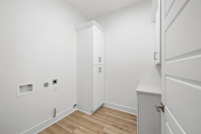 Building Photo - 18211 Polo Meadow Dr