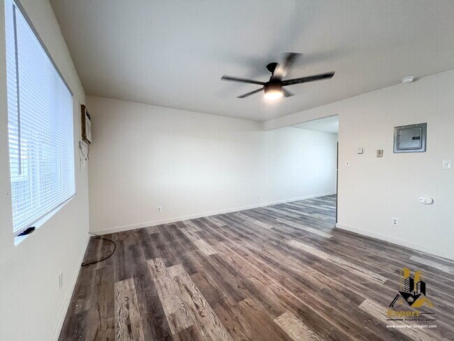 Building Photo - 1507 Nogales St