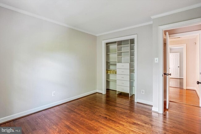 Building Photo - 7804 Lonesome Pine Ln