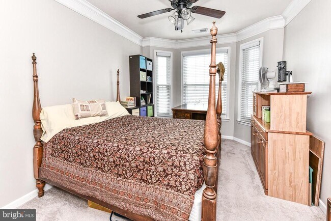 Building Photo - 512 Sunset View Terrace SE