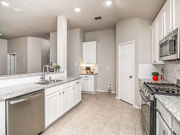 Building Photo - 5908 Stirrup Iron Dr