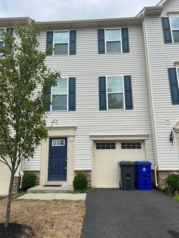 Primary Photo - 1805 Rio Grande Dr
