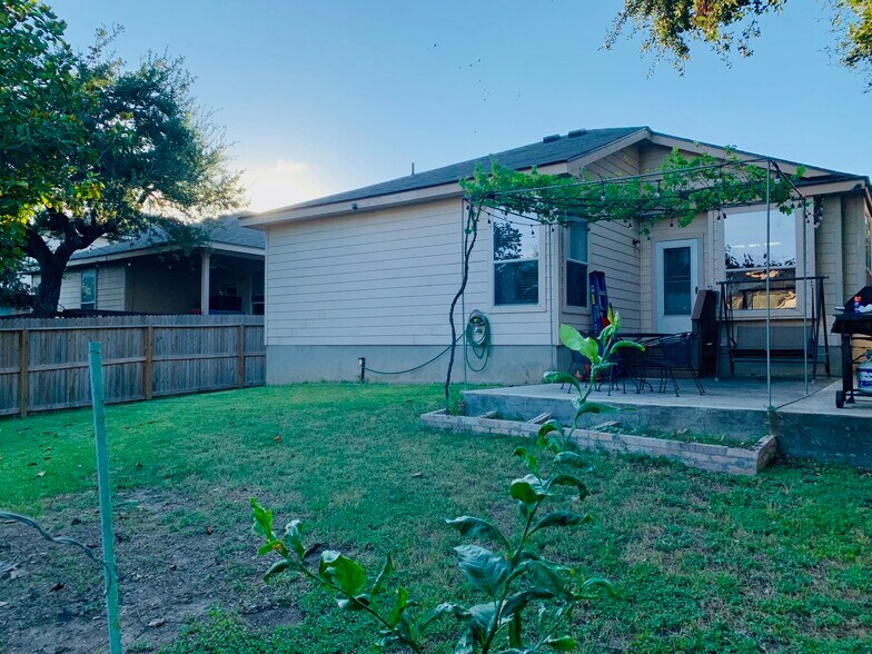 Building Photo - 5410 Excello Path