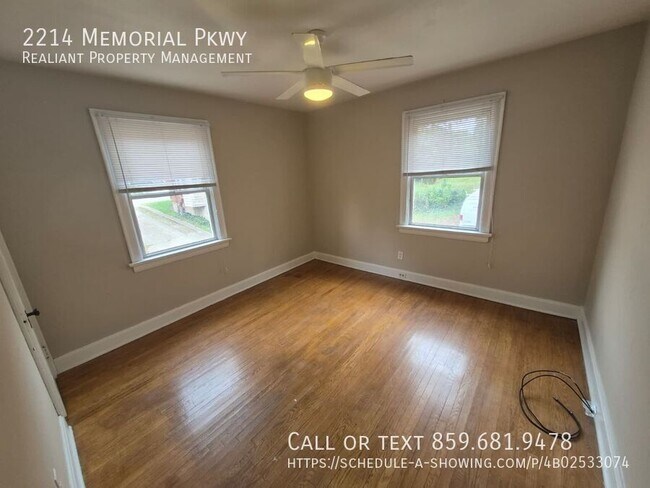 Building Photo - 2214 Memorial Pkwy