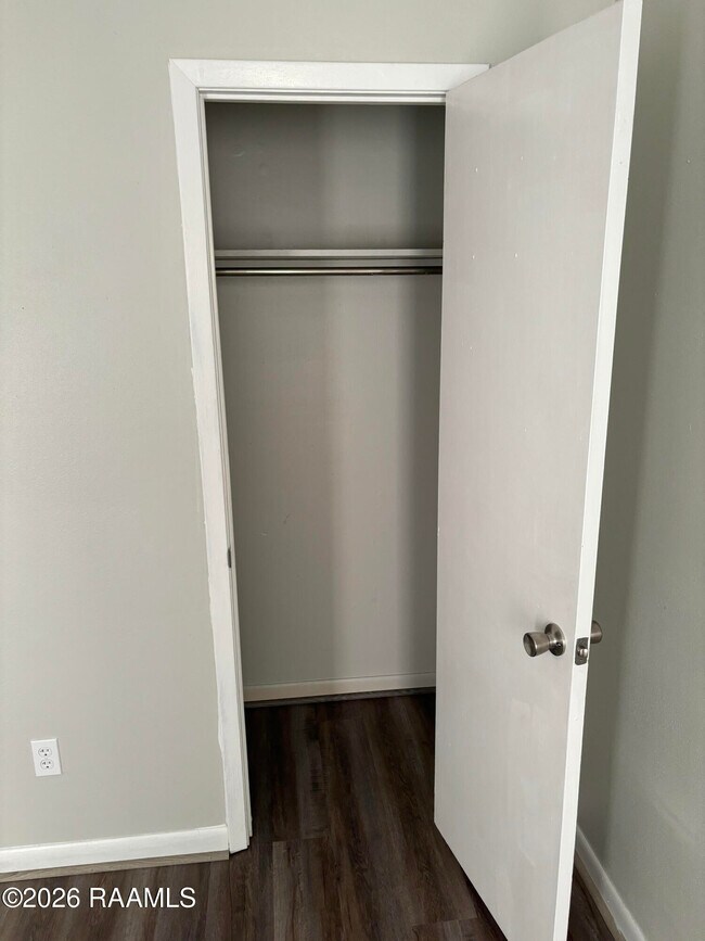 Building Photo - 108 Cantal Dr