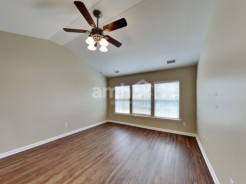 Building Photo - 10638 Claude Freeman Dr