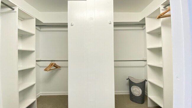 Primary Closet - 3525 Routh St