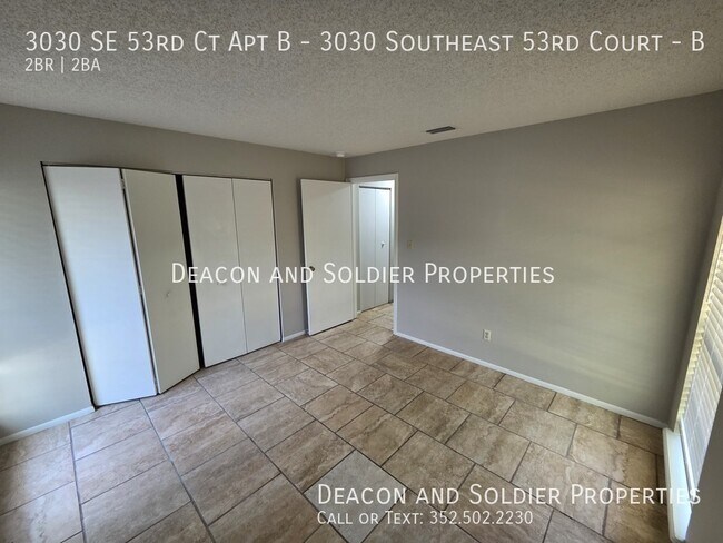 Building Photo - 3030 SE 53rd Ct