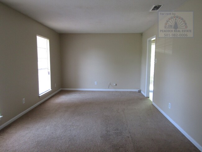 Building Photo - 25 Laramie Cove