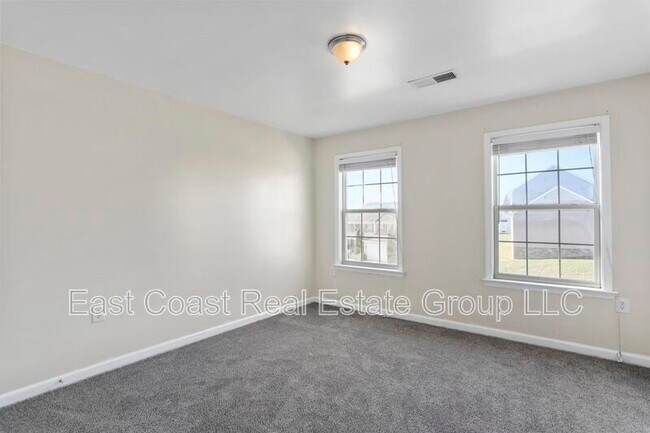 Building Photo - 116 Celadon Dr