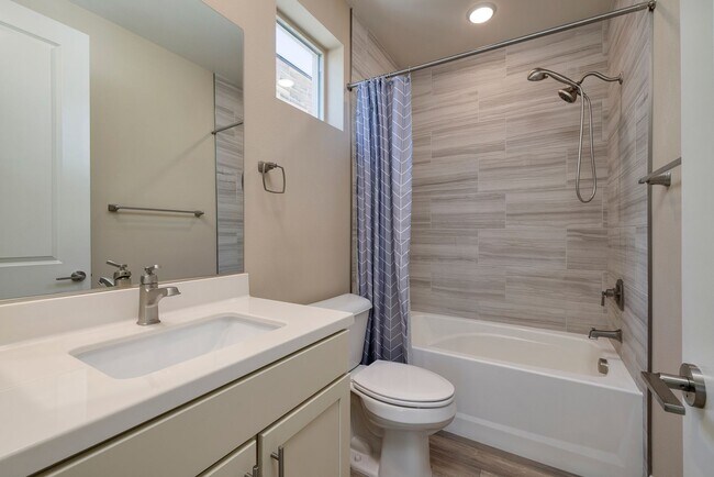 Building Photo - 55 or Older - Guard Gated Community in Sum...