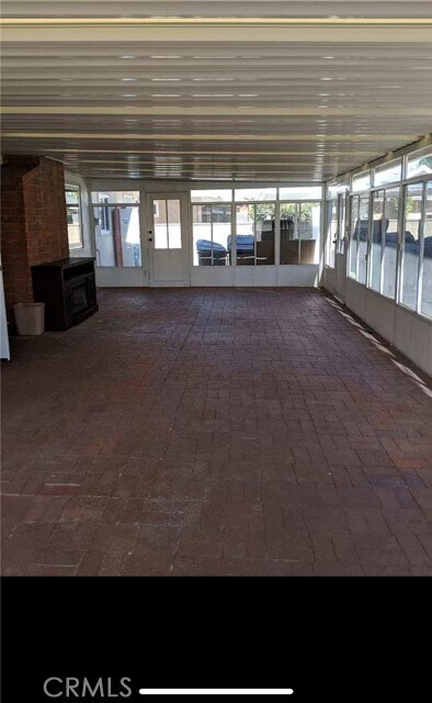 Building Photo - 606 N Eileen Ave