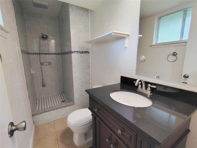 Building Photo - 11926 Rhinebeck Dr