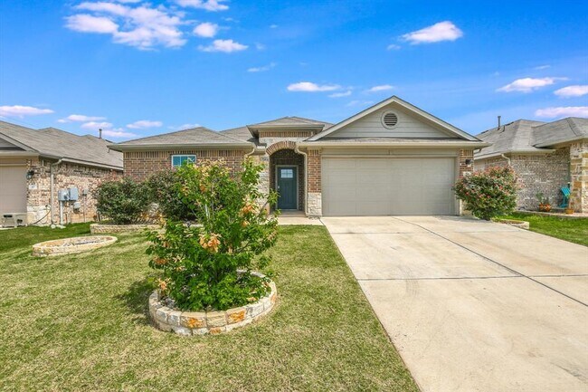 Primary Photo - 201 Red Matador Ln