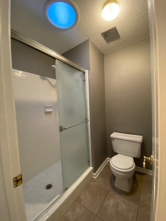 Building Photo - 3008 Harpers Ferry Dr