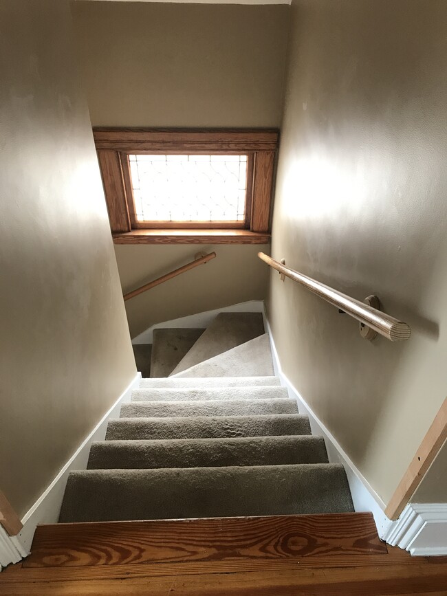 Building Photo - 42 Maplewood Avenue